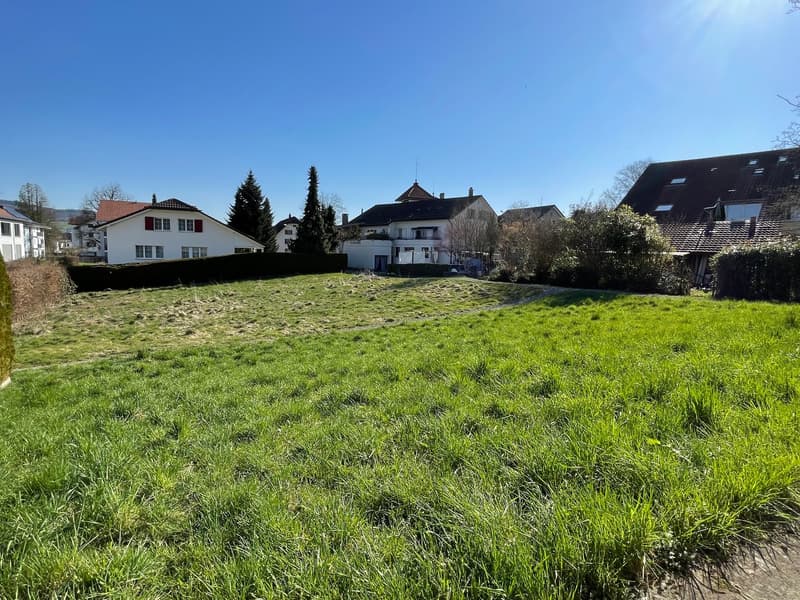 Building land with building permit for a multi-family house with 6 residential units (3)