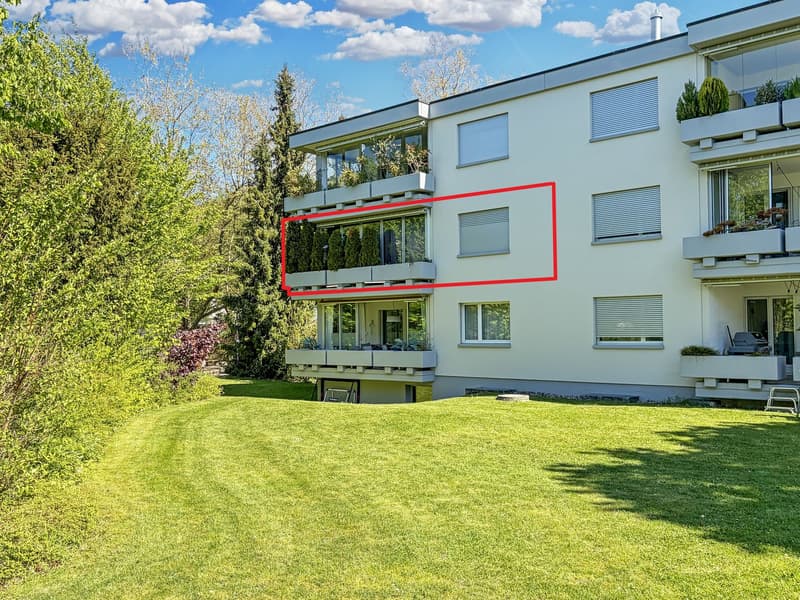 Spacious living surrounded by green spaces (2)