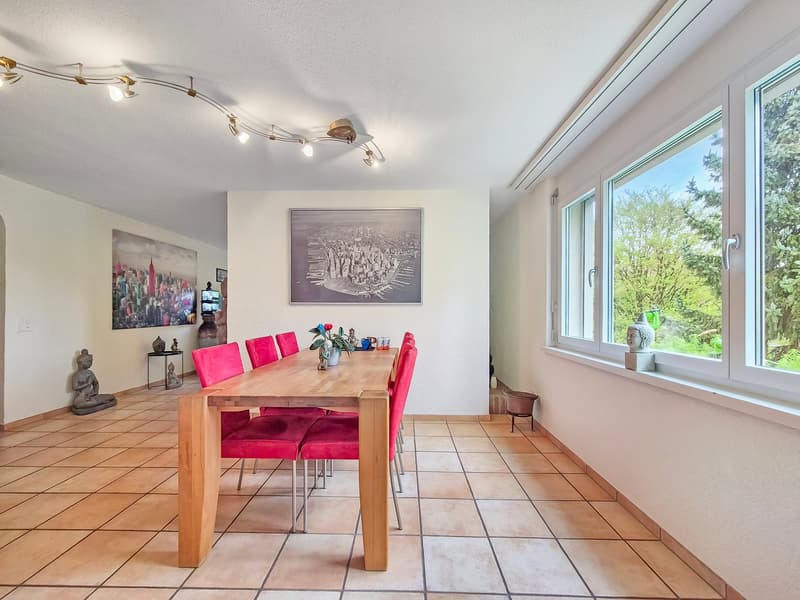Spacious living surrounded by green spaces (6)