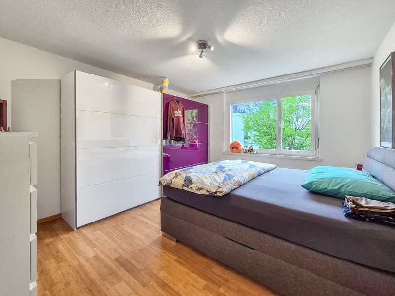 Spacious living surrounded by green spaces (10)