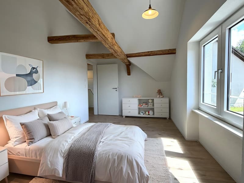 Casa unifamiliare rinnovata con giardino, spazio e qualità della vita (10)