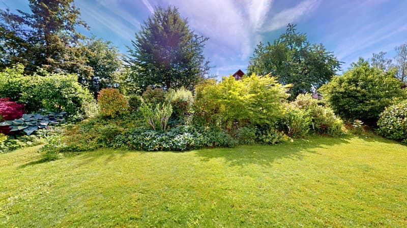 Affascinante appartamento di 3,5 locali con giardino da sogno (10)