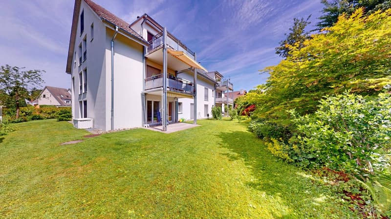 Affascinante appartamento di 3,5 locali con giardino da sogno (2)