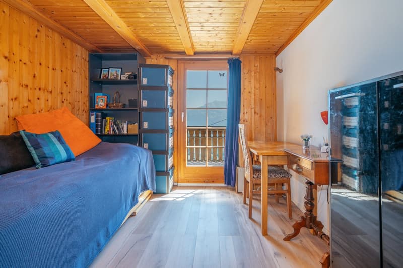 Ferienhaus mit Logenplatz in den Bündner Bergen (11)