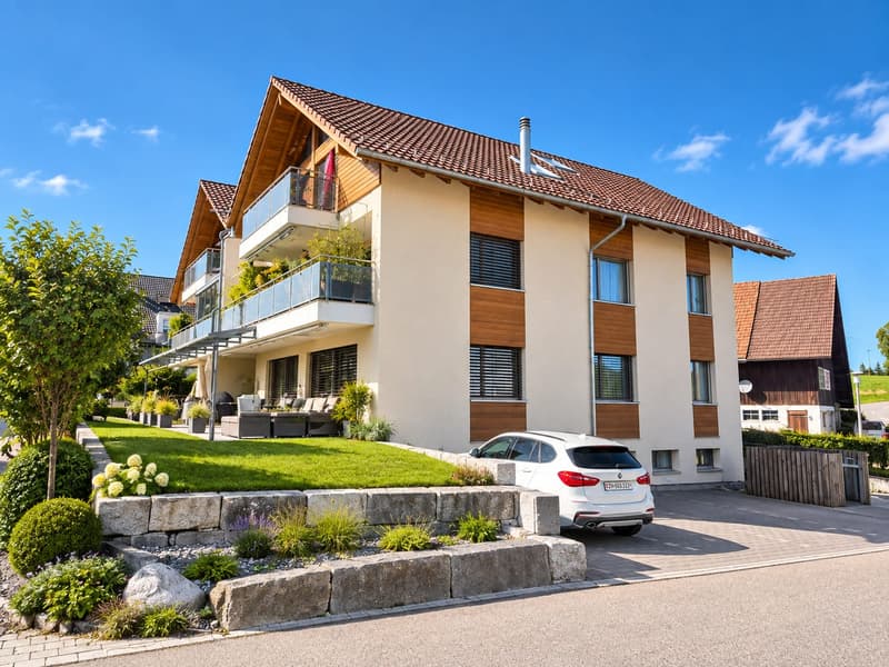 Charmante 3½-Zimmer Wohnung mit grosszügigem Garten (8)