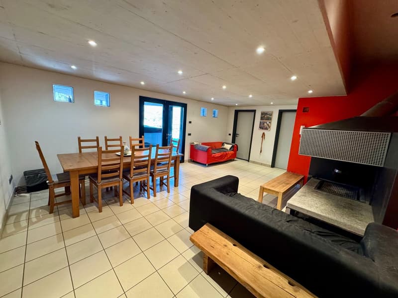 Camorino – Semi-detached house consisting of two independent apartments with stunning panoramic views and swimming pool (8)
