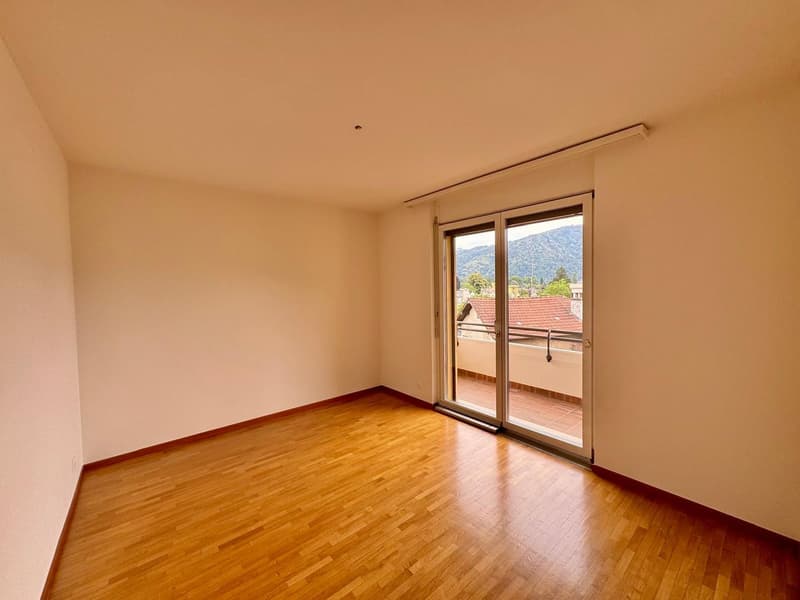 Caslano – Großes Büro/Studio von 130 m² – Keine Nachzahlung von Spesen zum Jahresende (2)