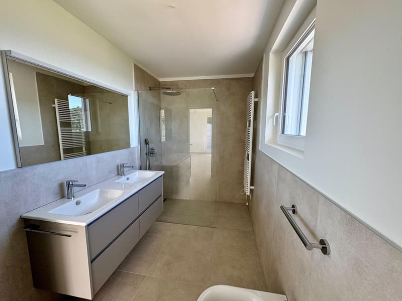 Cademario – Exclusive villa with pool and spectacular lake view (9)