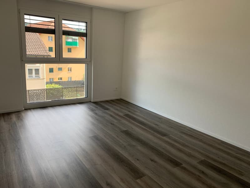 Appartamento luminoso 2.5 locali con balcone a Pieterlen (4)