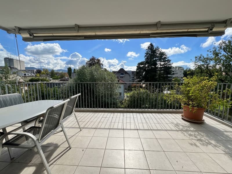 Wohnen auf 136 m²: Lichtdurchflutete 4.5-Zimmerwohnung mit riesiger Küche (19)