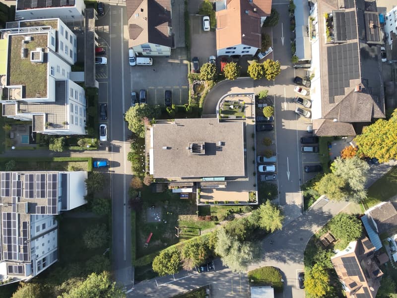 Wohnen auf 136 m²: Lichtdurchflutete 4.5-Zimmerwohnung mit riesiger Küche (15)