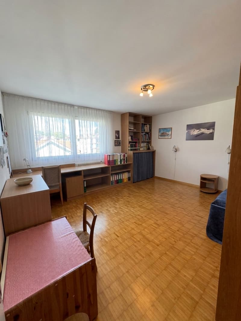 Wohnen auf 136 m²: Lichtdurchflutete 4.5-Zimmerwohnung mit riesiger Küche (9)