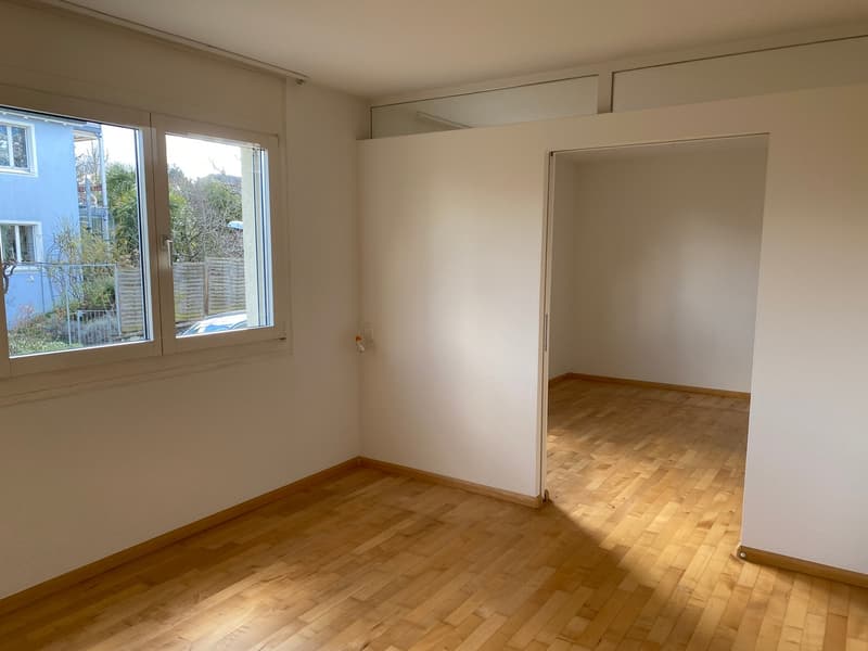 Oasi residenziale a Binningen - perfetta per l'ufficio a casa (8)