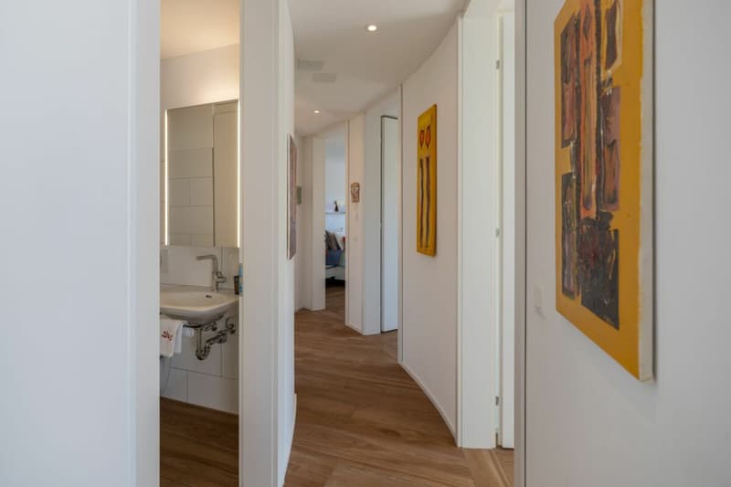 Stilvolles Wohnen mit Weitsicht - Exklusive 4.5 Zimmer Eigentumswohnung in Zollikofen (10)