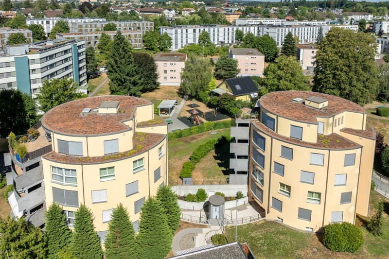 Stilvolles Wohnen mit Weitsicht - Exklusive 4.5 Zimmer Eigentumswohnung in Zollikofen (1)