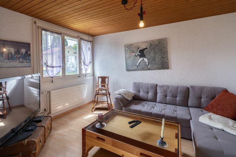 3.5 Zimmer Dachwohnung mit herrlicher Weitsicht über Belp (12)