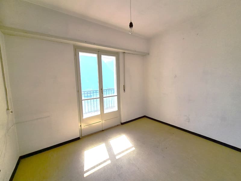 Casa con grande potenziale, anche bifamiliare, con terreno e bella vista (10)