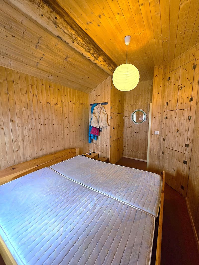 schöne Berghütte inmitten der Natur mit schöner Panoramablick (12)