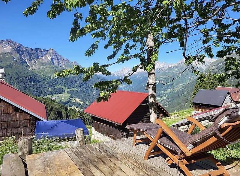 schönes Berghaus inmitten der Natur mit Grundstück und herrlicher Aussicht (2)