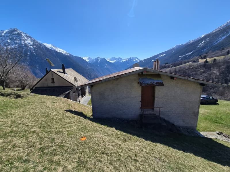 schönes Berghaus inmitten der Natur mit wunderschöner Panoramablick (5)