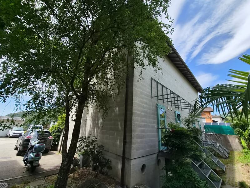 Casa a schiera con terrazza e garage  in un posto tranquillo e soleggiato (2)