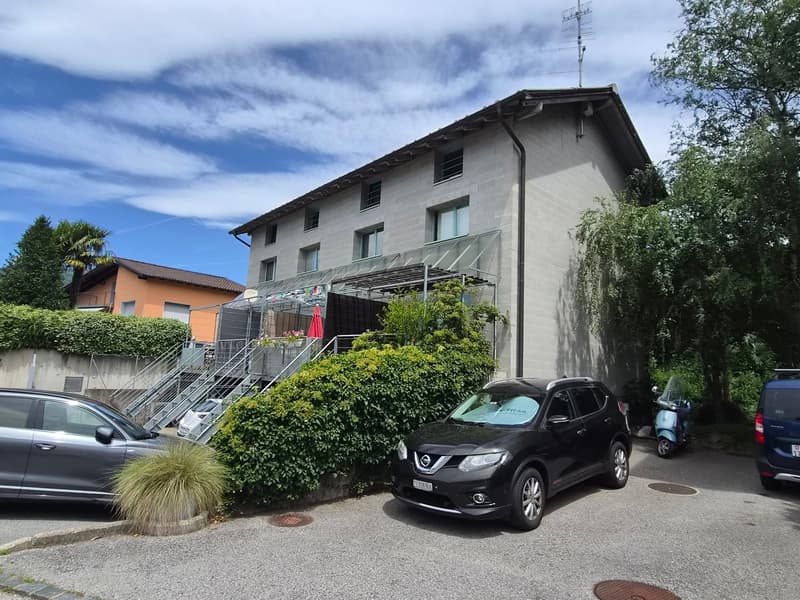 Casa a schiera con terrazza e garage  in un posto tranquillo e soleggiato (3)