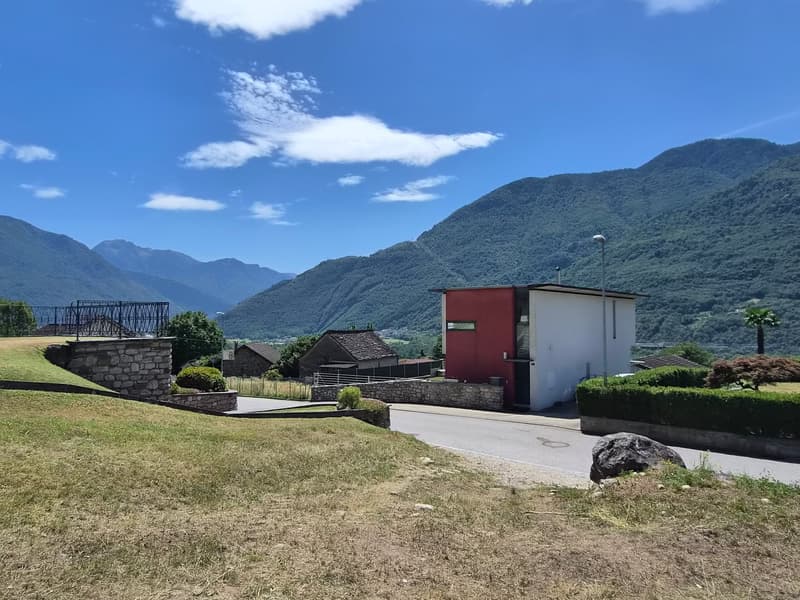 Terreno edificabile di 1559 m2 pianeggiante, soleggiato e tranquillo (12)