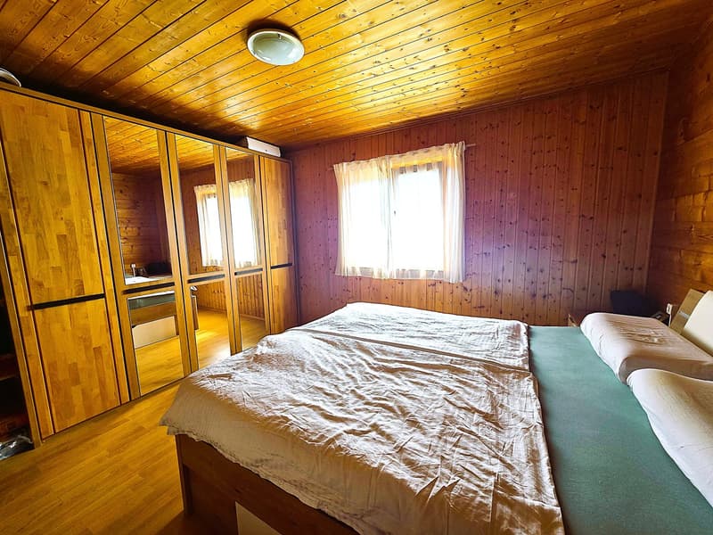 schönes Doppelchalet mit Garten und herrlicher Aussicht (12)