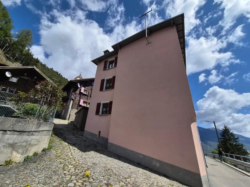 Zweifamilienhaus mit Garten sehr sonnig, mit schöner Panoramablick auch Zweitwohnsitz (3)