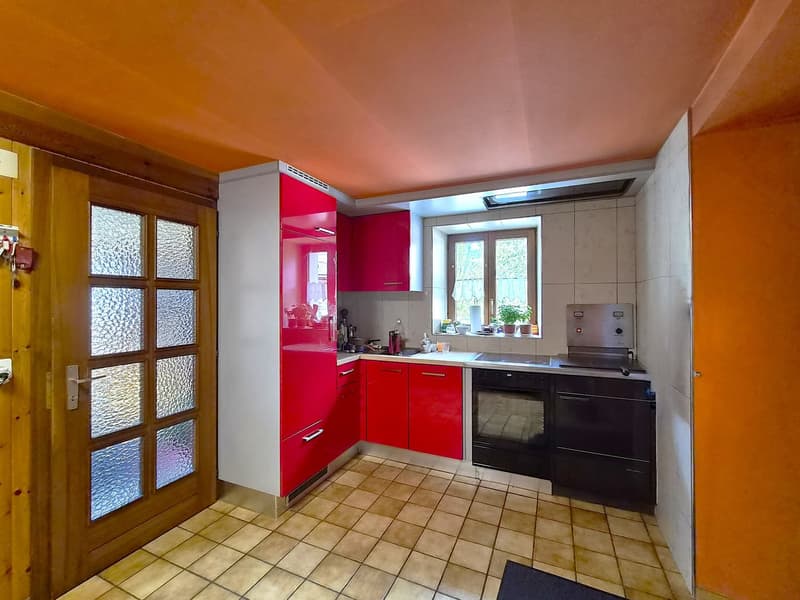 Zweifamilienhaus mit Garten sehr sonnig, mit schöner Panoramablick auch Zweitwohnsitz (6)