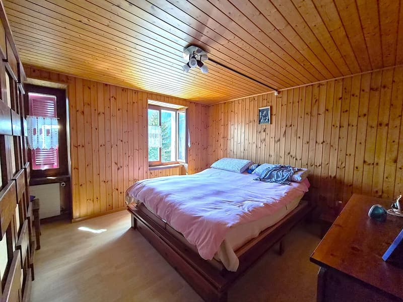 Zweifamilienhaus mit Garten sehr sonnig, mit schöner Panoramablick auch Zweitwohnsitz (9)