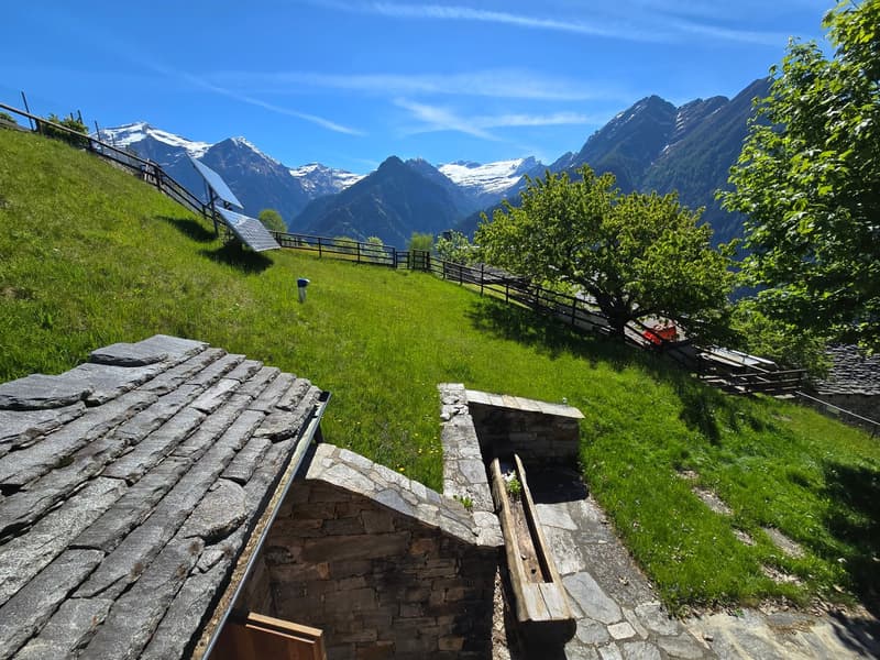 schönes Berghaus mit grossem Land und herrlichem Panoramablick (36)