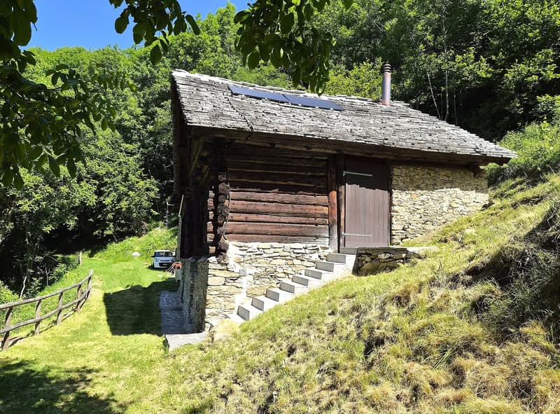 Renoviertes Rustico inmitten der Natur mit Grundstück und schöner Aussicht (2)