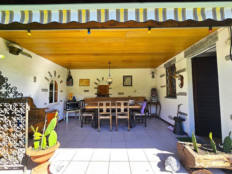 Haus inmitten der Natur mit Grundstück mit herrlicher Aussicht (16)