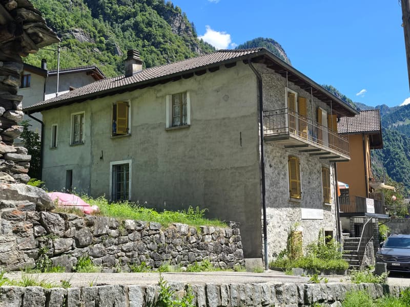 Großes Haus mit Garten, Garage und herrlicher Aussicht (4)