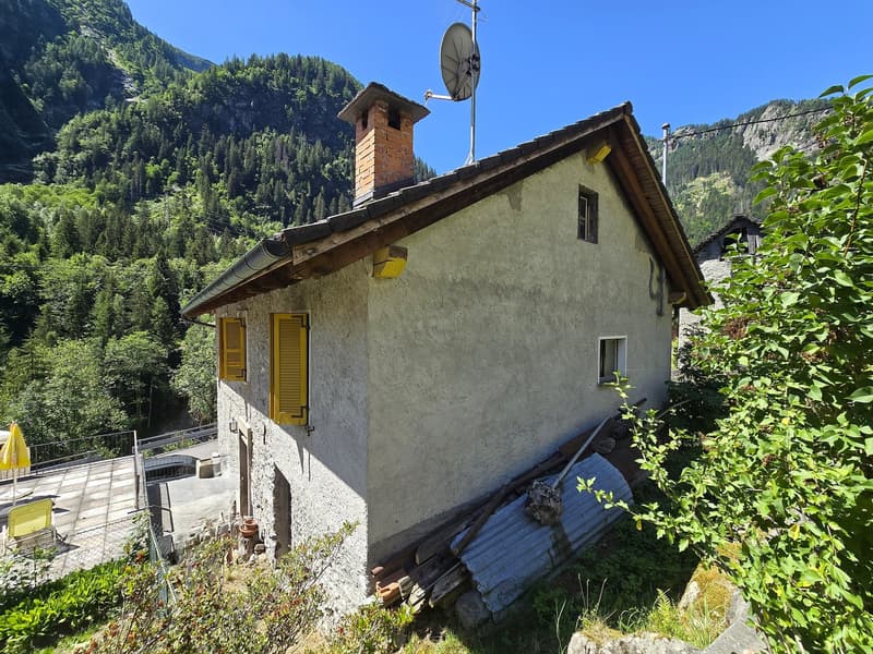 Großes Haus mit Garten, Garage und herrlicher Aussicht (2)