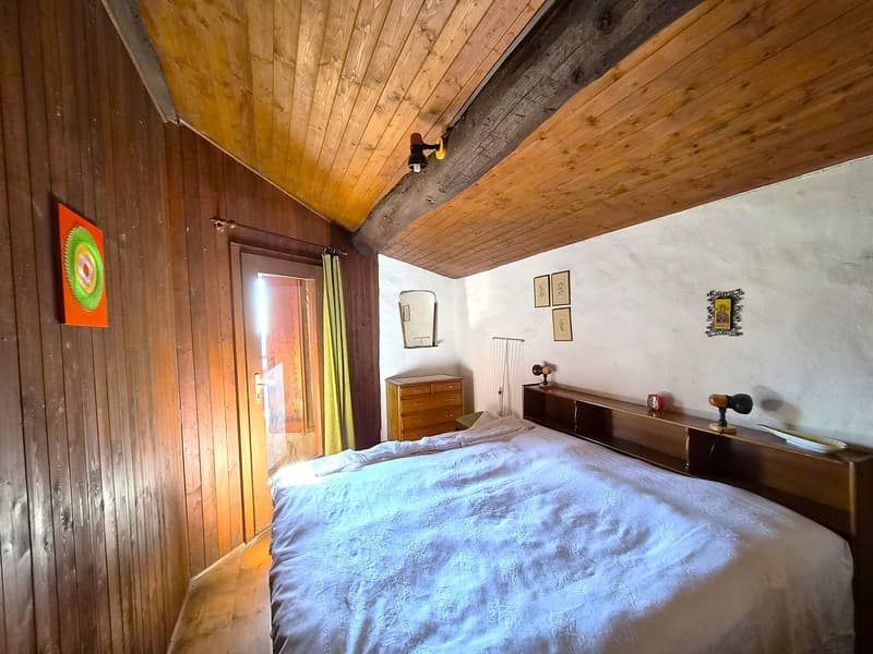 Schönes Bauernhaus inmitten der Natur mit Grundstück (13)