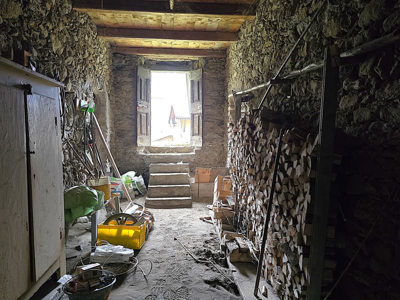 Charmantes historisches Haus mit grossem Grundstück (23)