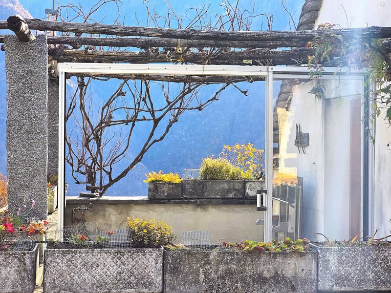 Charmantes rustikales Haus mit herrlicher Aussicht, Terrasse & Garage (6)