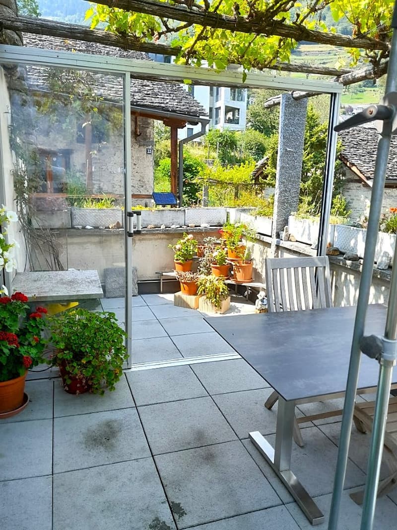 Charmantes rustikales Haus mit herrlicher Aussicht, Terrasse & Garage (8)