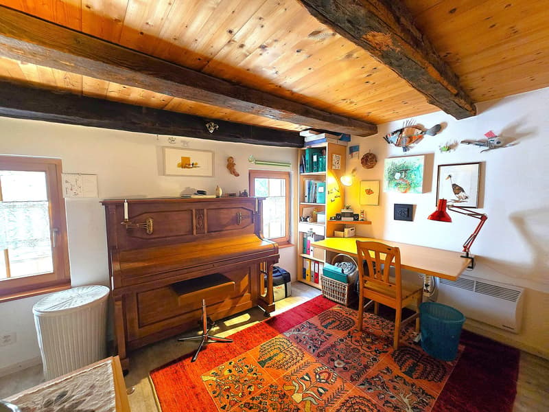 Charmantes rustikales Haus mit herrlicher Aussicht, Terrasse & Garage (19)