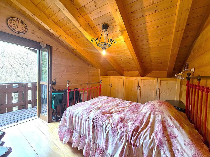Schönes Doppelchalet mit Grundstück in der Nähe von San Bernardino (23)