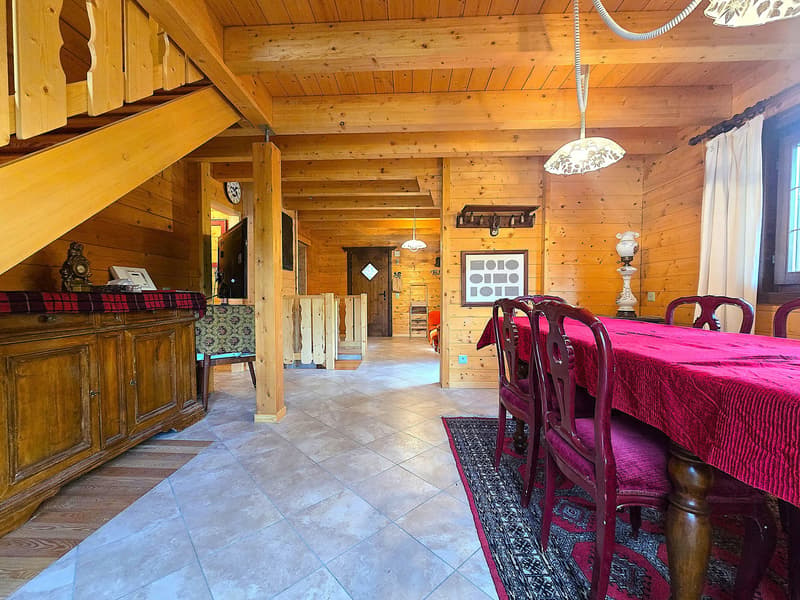 Schönes Doppelchalet mit Grundstück in der Nähe von San Bernardino (13)