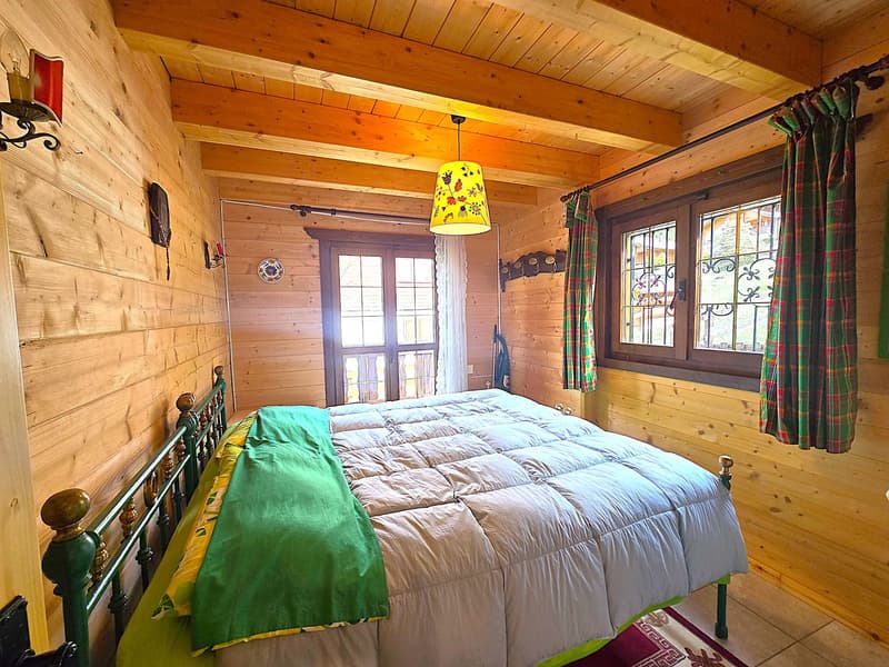 Schönes Doppelchalet mit Grundstück in der Nähe von San Bernardino (19)