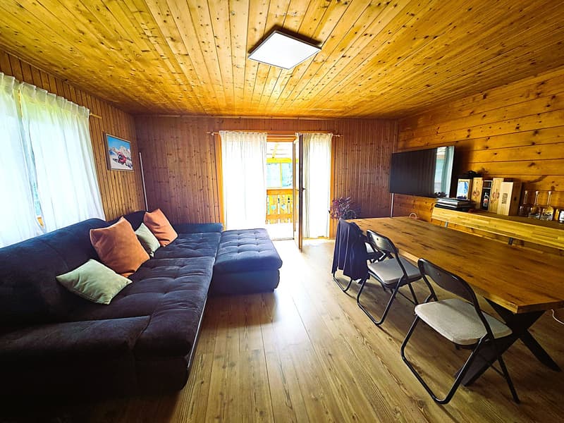 schönes Doppelchalet mit Garten und herrlicher Aussicht (8)