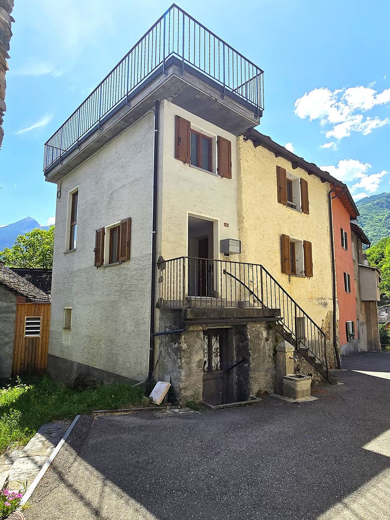 schönes Haus mit Dachterrasse an einem sonnigen und ruhigen Ort (3)