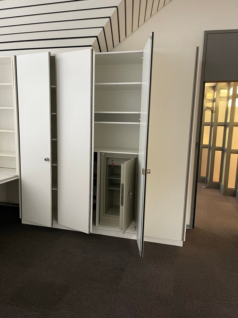 Central and spacious commercial space on Lake Zurich (6)