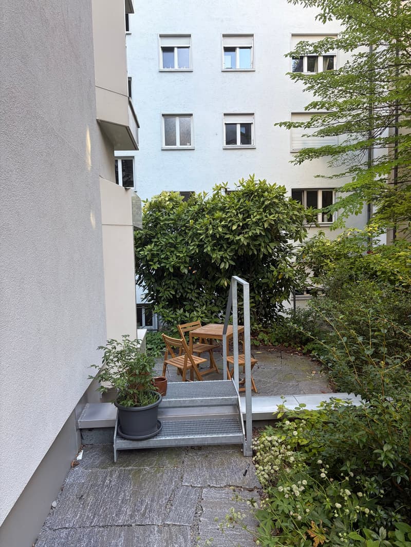 Exclusive 2.5-room apartment in Seefeld with garden seating (9)