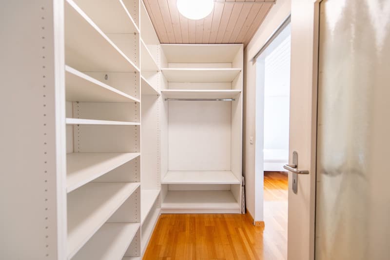 Duplex apartment in old building style with dream terrace & development potential (10)