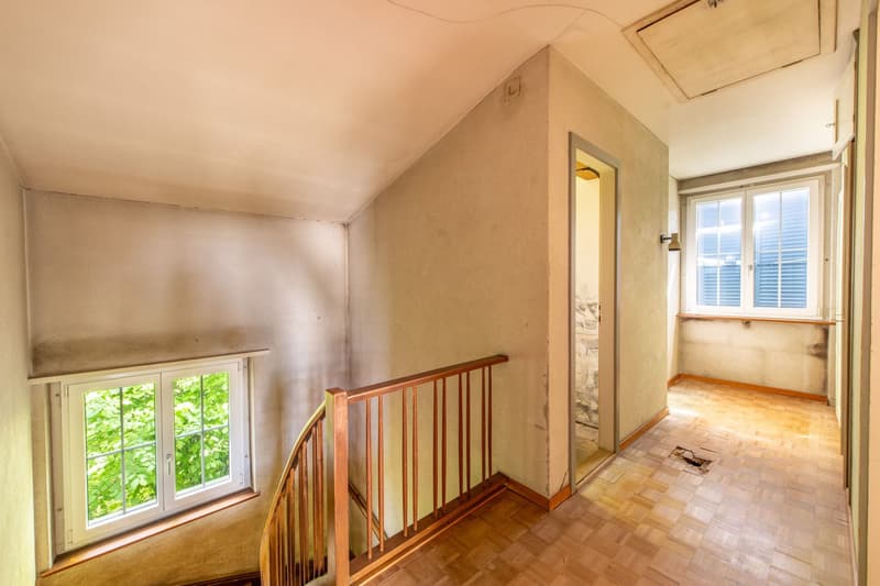 Invest, develop, or realize yourself - Single-family house on attractive building land (8)